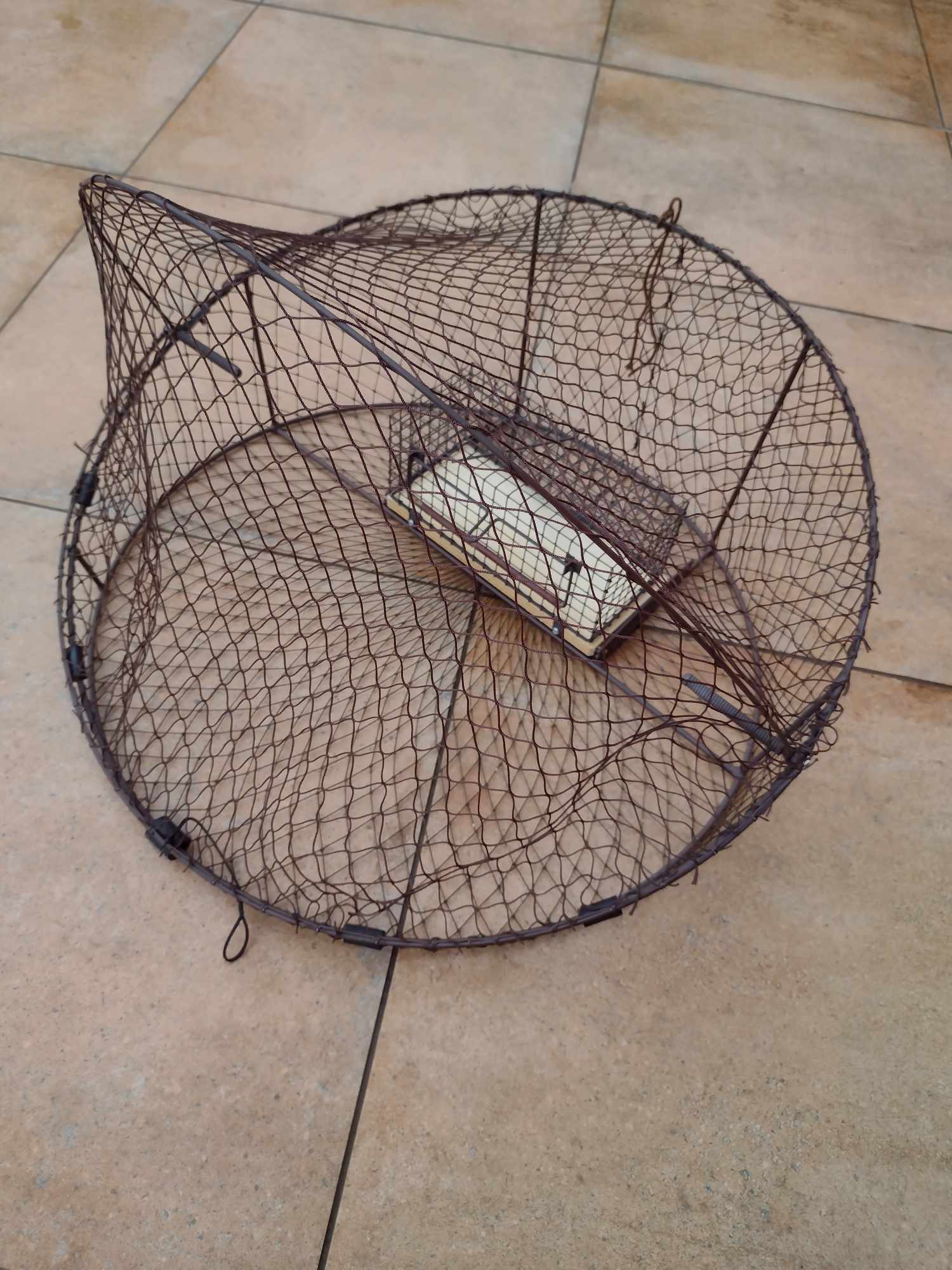 RST50 -  Round shaped trap for trapping raptors. Diameter 50 cm.